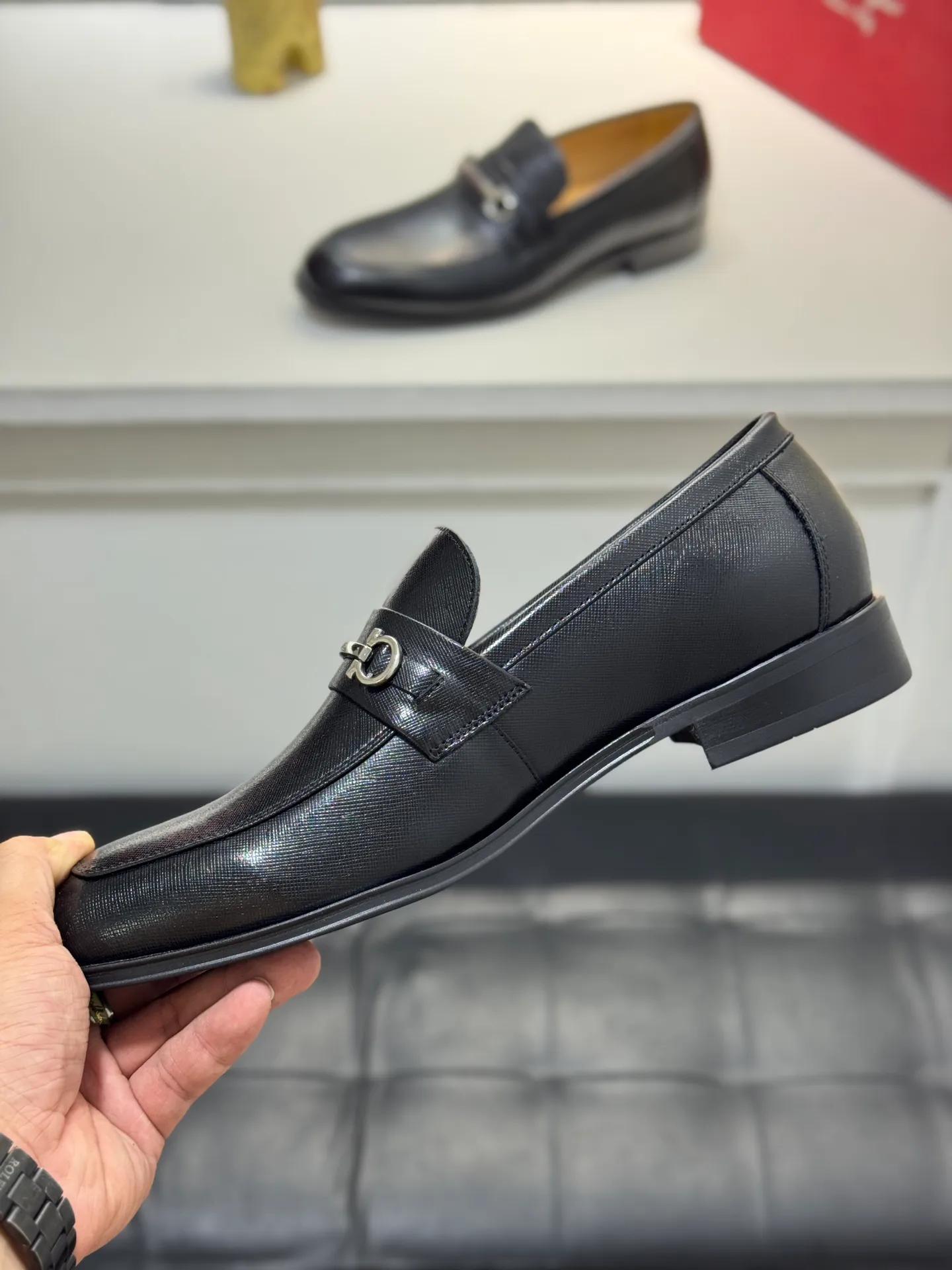 Men's men's shoes 💰480 [New style] 🐠🐠New Ferragamo [Ferragamo] top imported suit men's shoes 💯 Official website original copy, product materials: selected imported embossed calfskin + luxury hardware buckle accessories ~ imported water-dyed cow 🐂 leather lining. Strong three-dimensional visual effect, original combination outsole, multiple colors available😘 Size: 39-44 (customized at 45.46.47